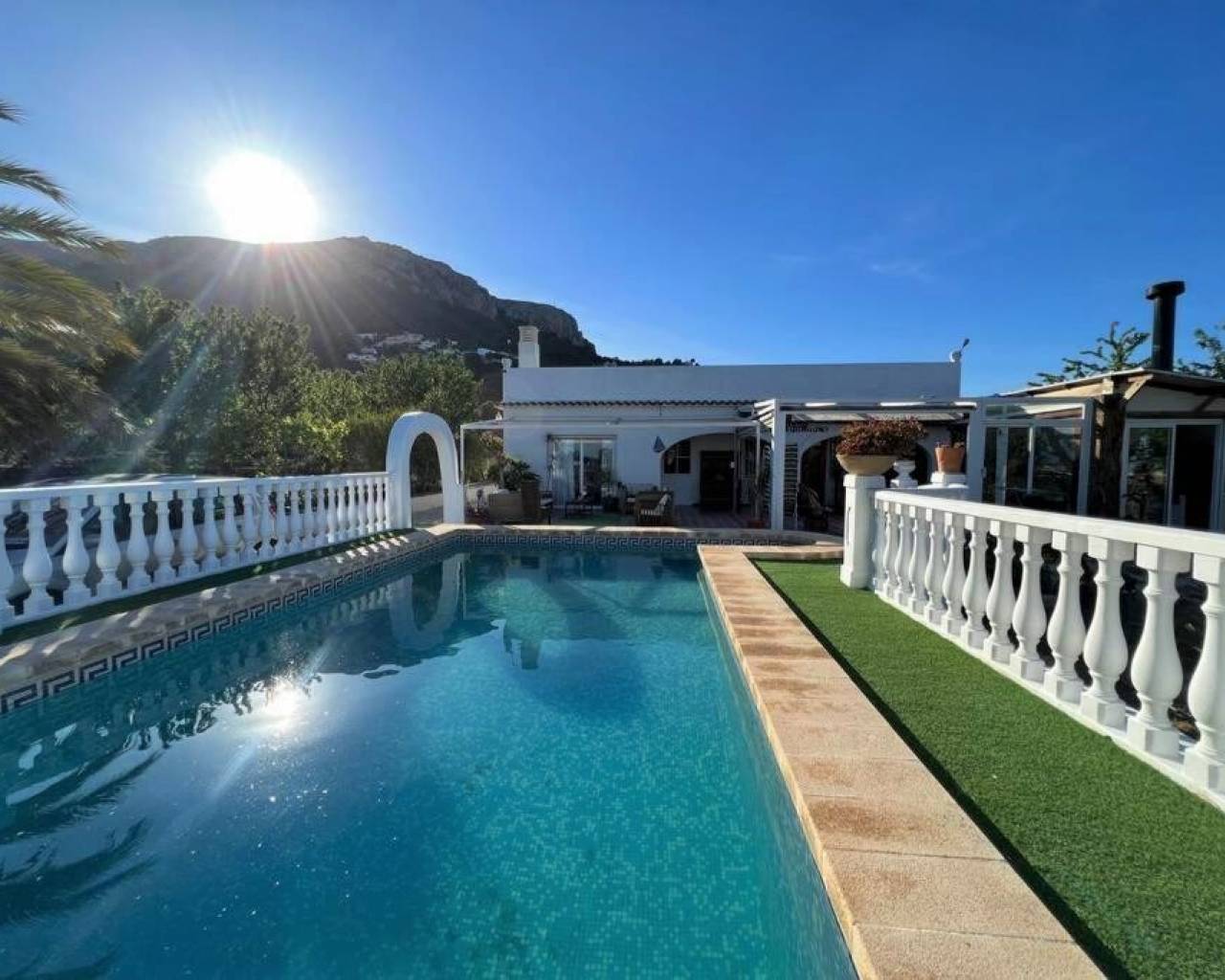 Chalet · Alquiler a largo plazo · Calpe · 1868