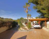 Resale - Villa - Benissa - Cala Advocat - Baladrar