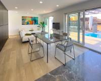 Resale - Villa - Calpe - Casanova
