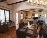 Resale - Villa - Calpe - Corralets