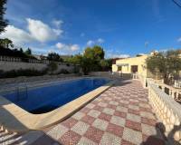 Resale - Villa - Calpe