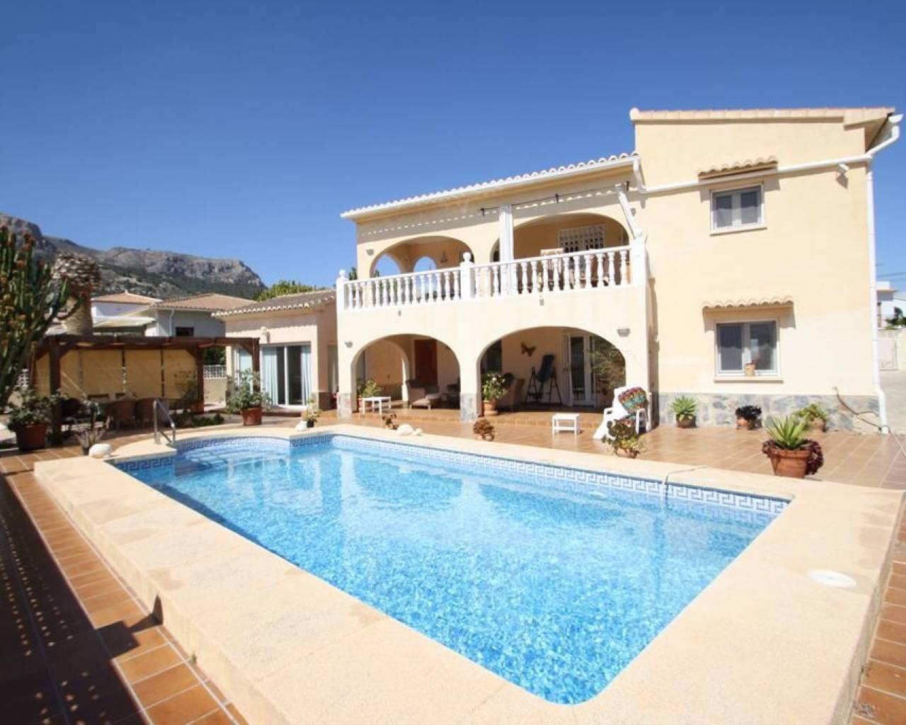 Villa · Resale · Calpe · 1639