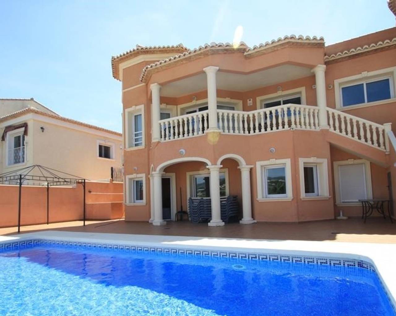 Villa · Resale · Calpe · 1660