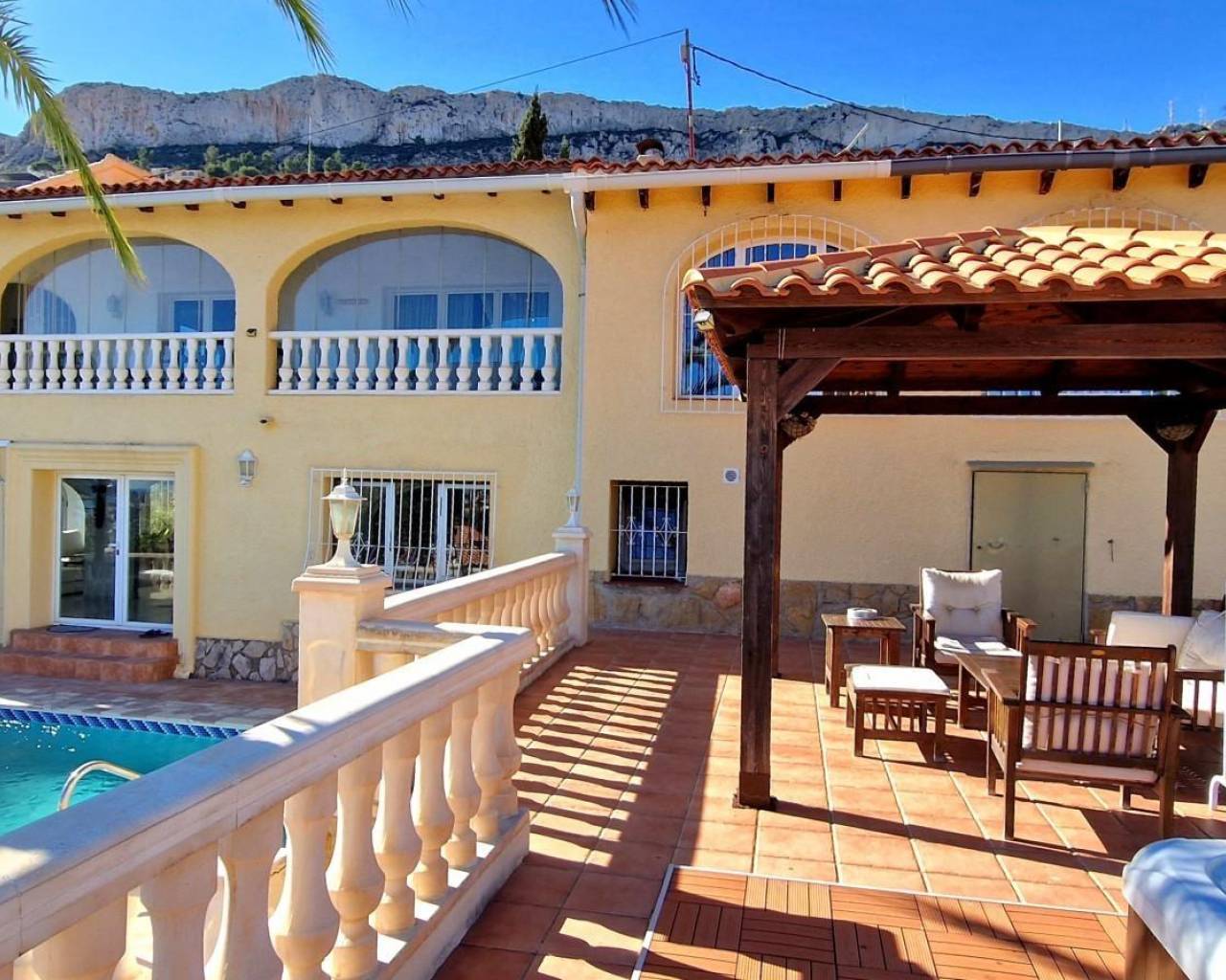 Villa · Resale · Calpe · M--12598