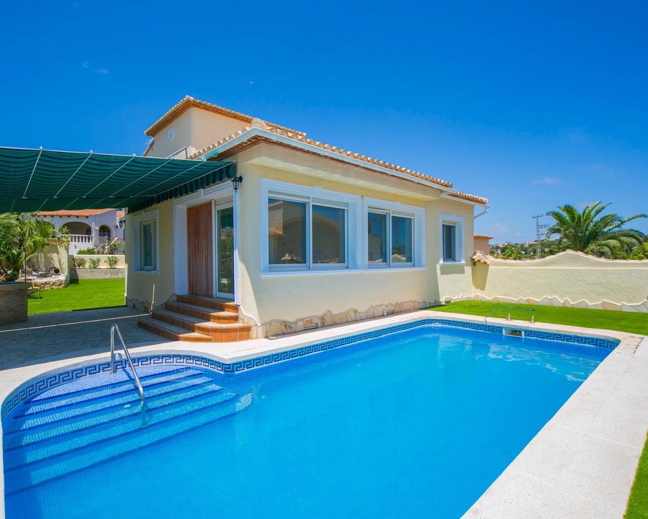 Villa · Resale · Calpe · M--17641