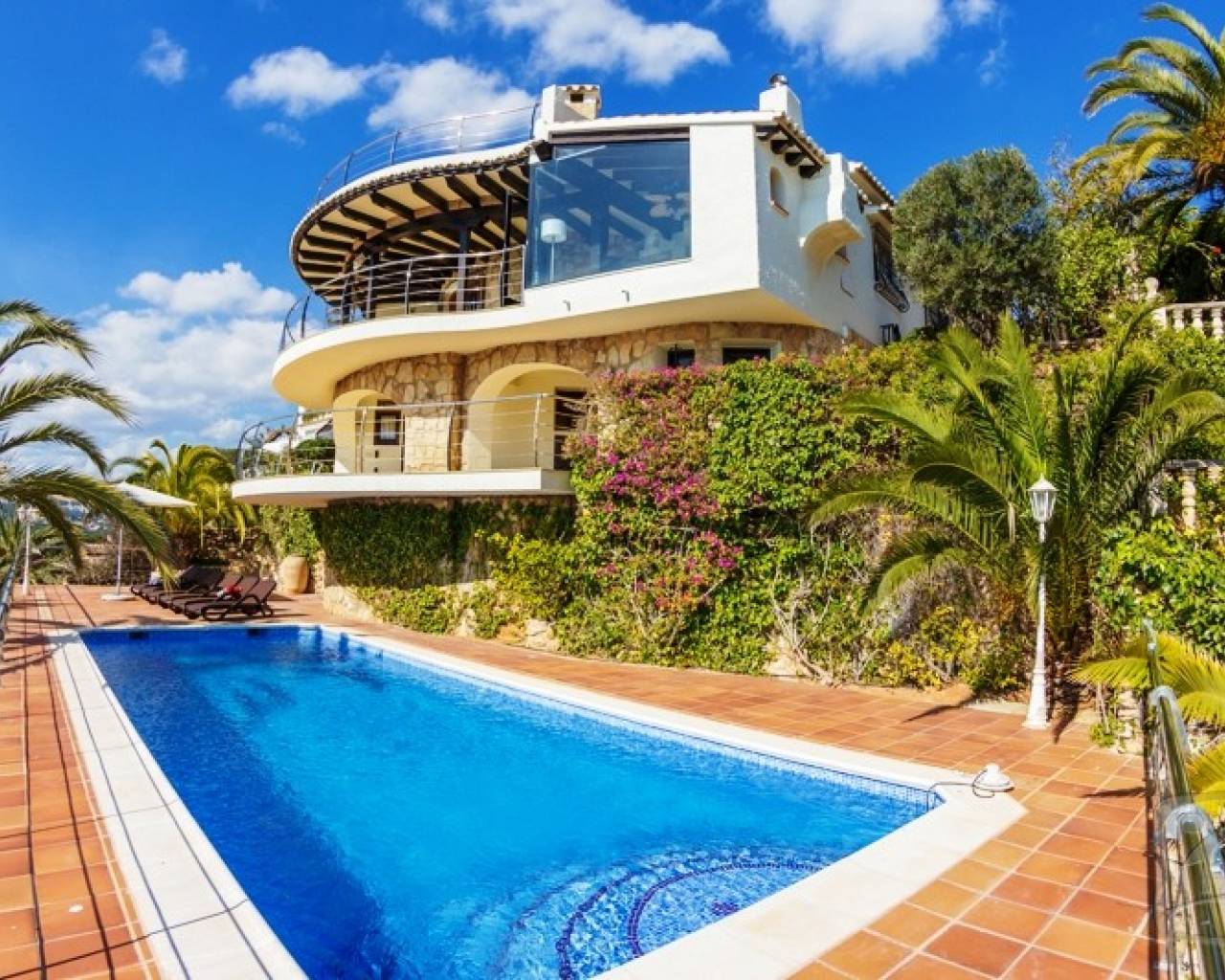 Villa · Resale · Moraira · 645